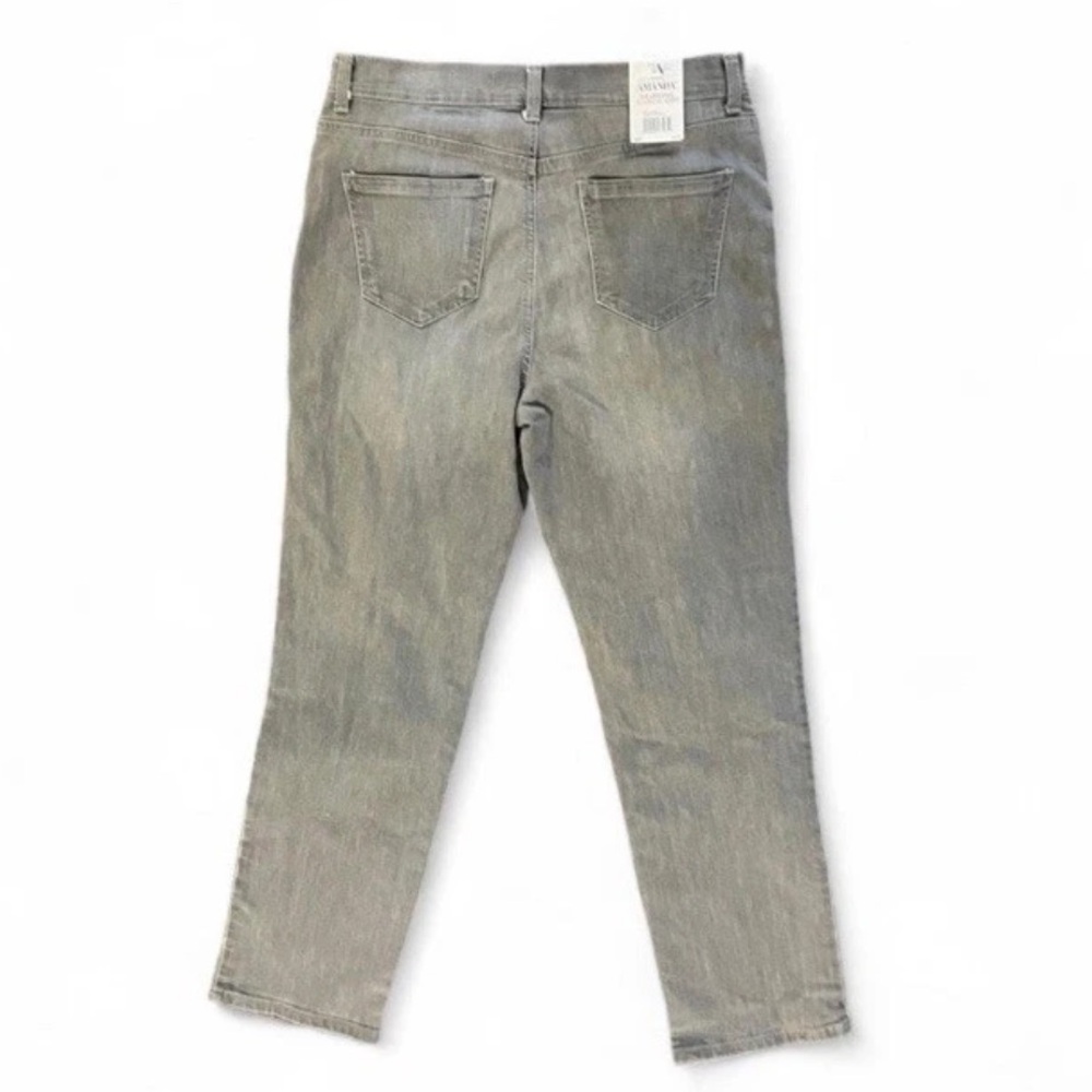 Gloria Vanderbilt Straight tapered-Leg Jeans Gray Wash Amanda Slimming size 12 - Picture 2 of 9